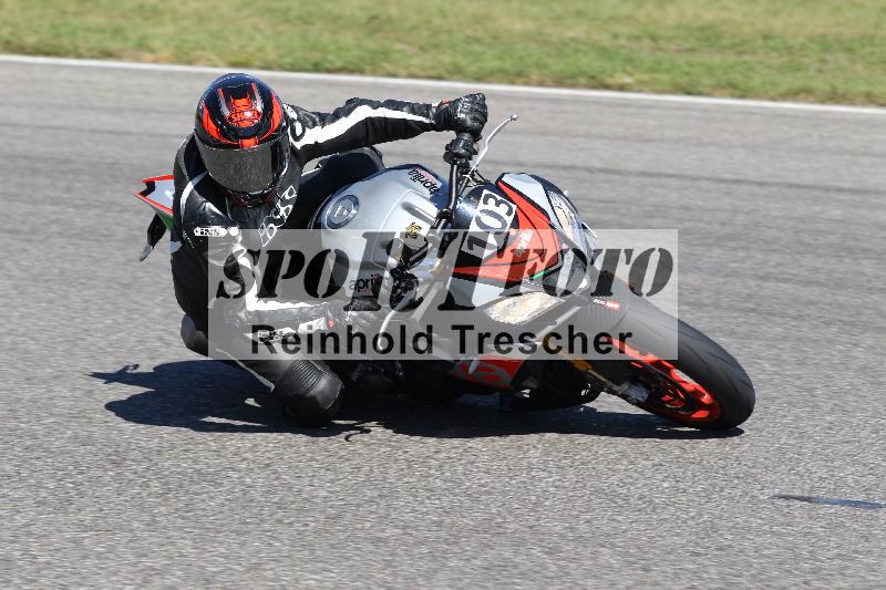 Archiv-2025/48 25.08.2025 Cornu Master School ADR/rot-rouge/103